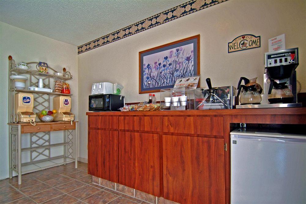 Americas Best Value Inn Cisco Restaurant photo